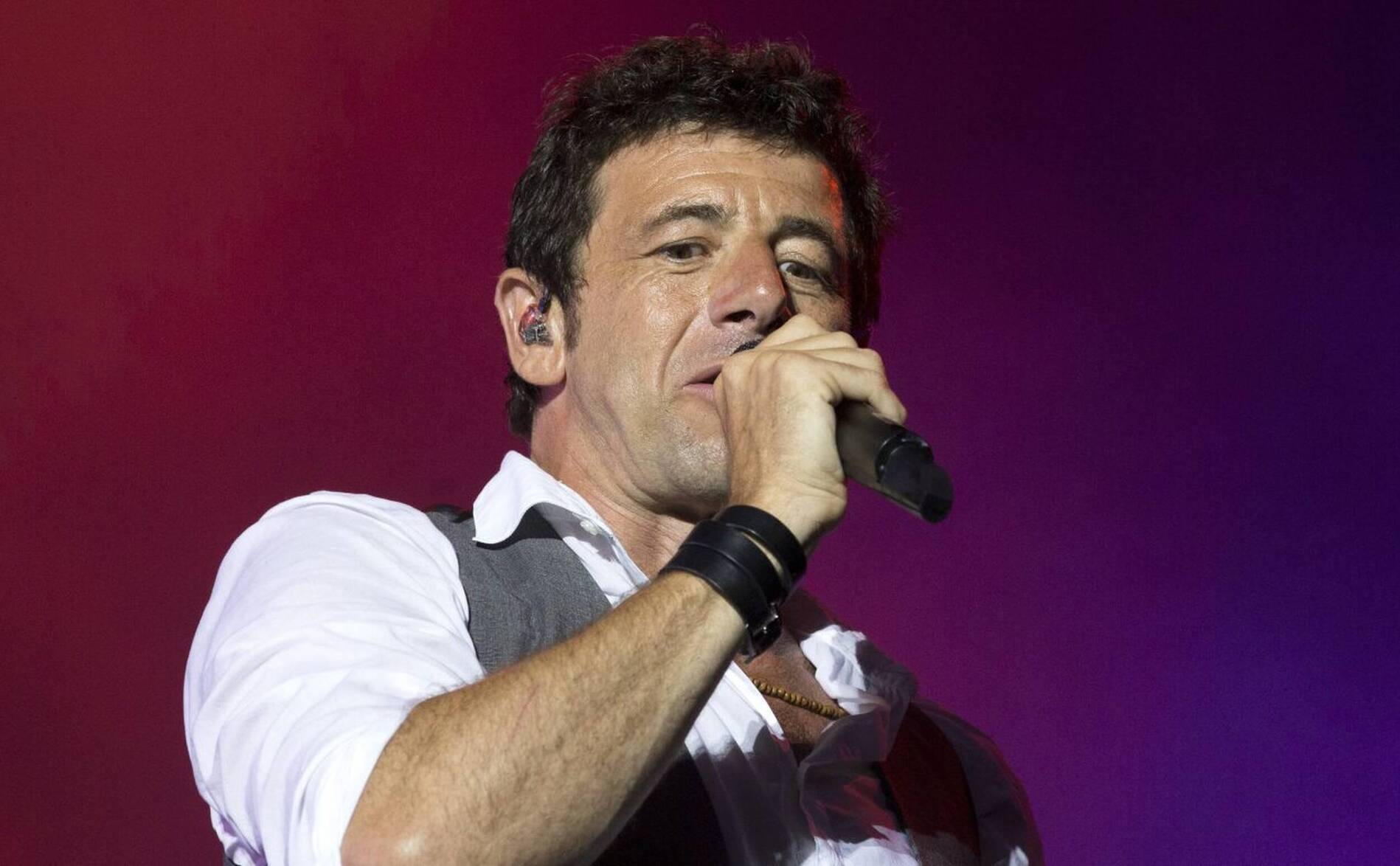 Affaire Patrick Bruel: contrôle judiciaire assoupli