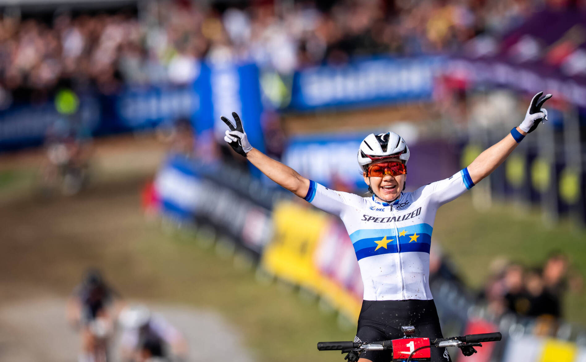 Sina Frei s'impose aux Gets en short-track