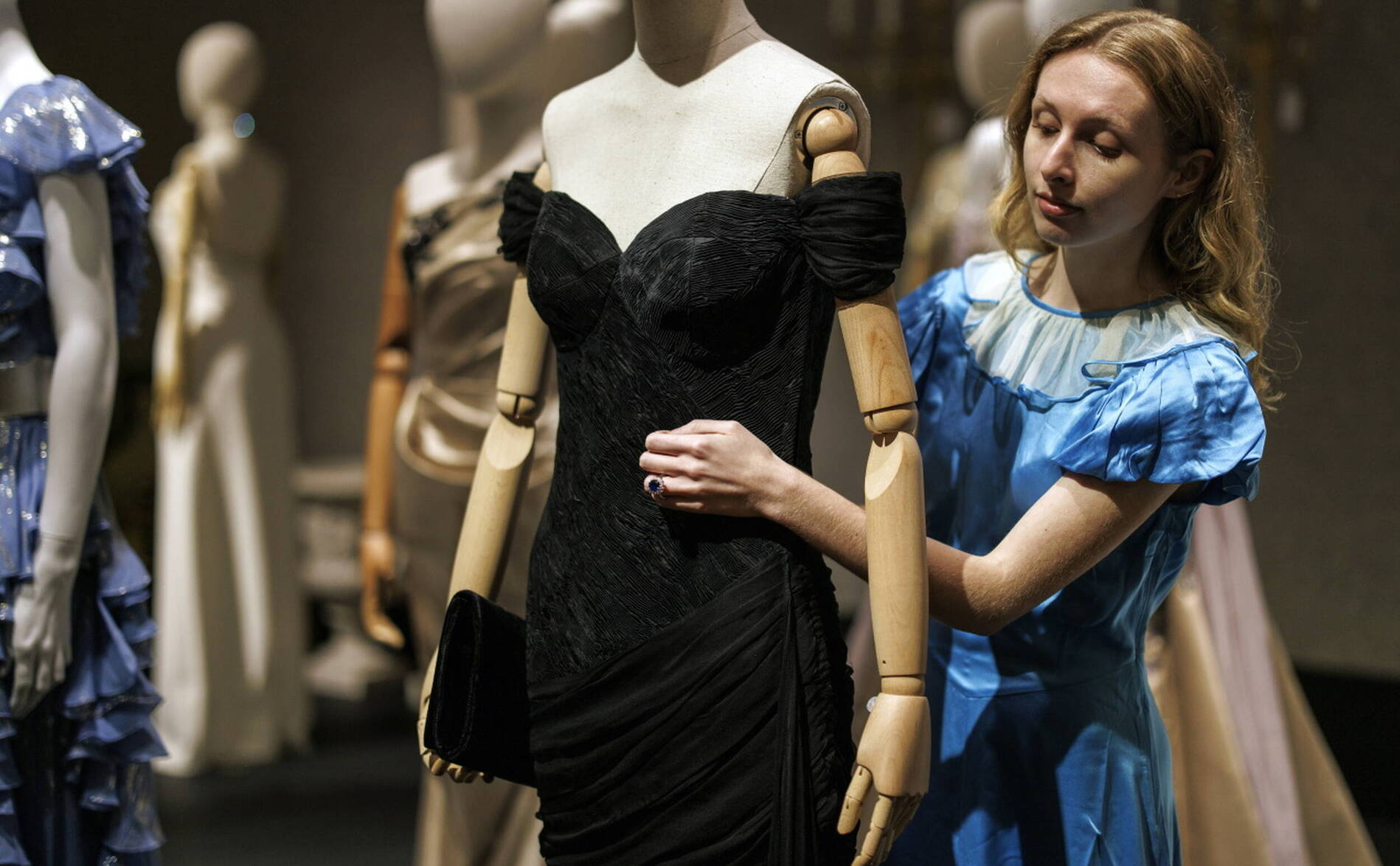 La « robe de la vengeance » de Diana aux enchères à New York