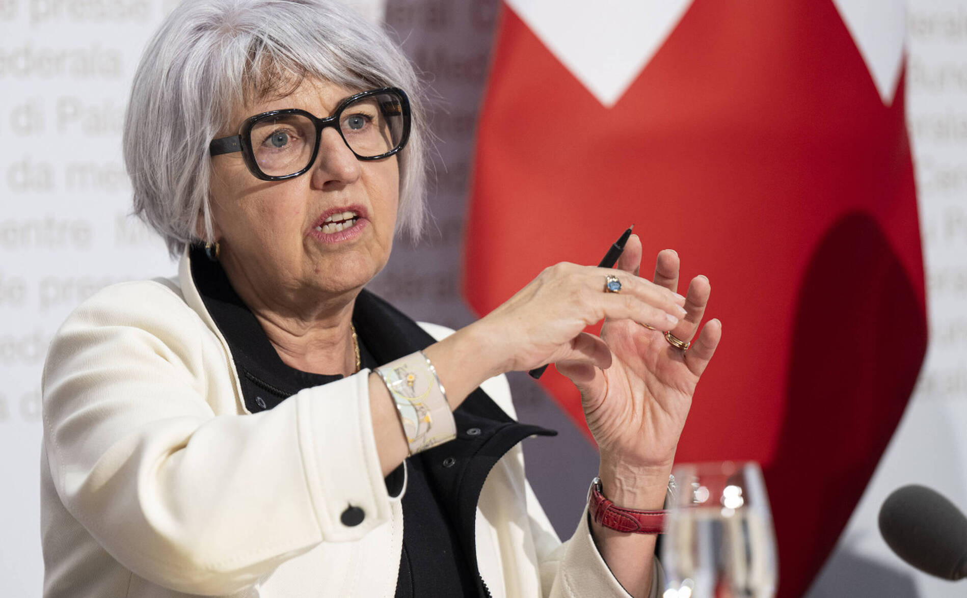 AVS 2030: gauche favorable avec de gros bémols - droite opposée