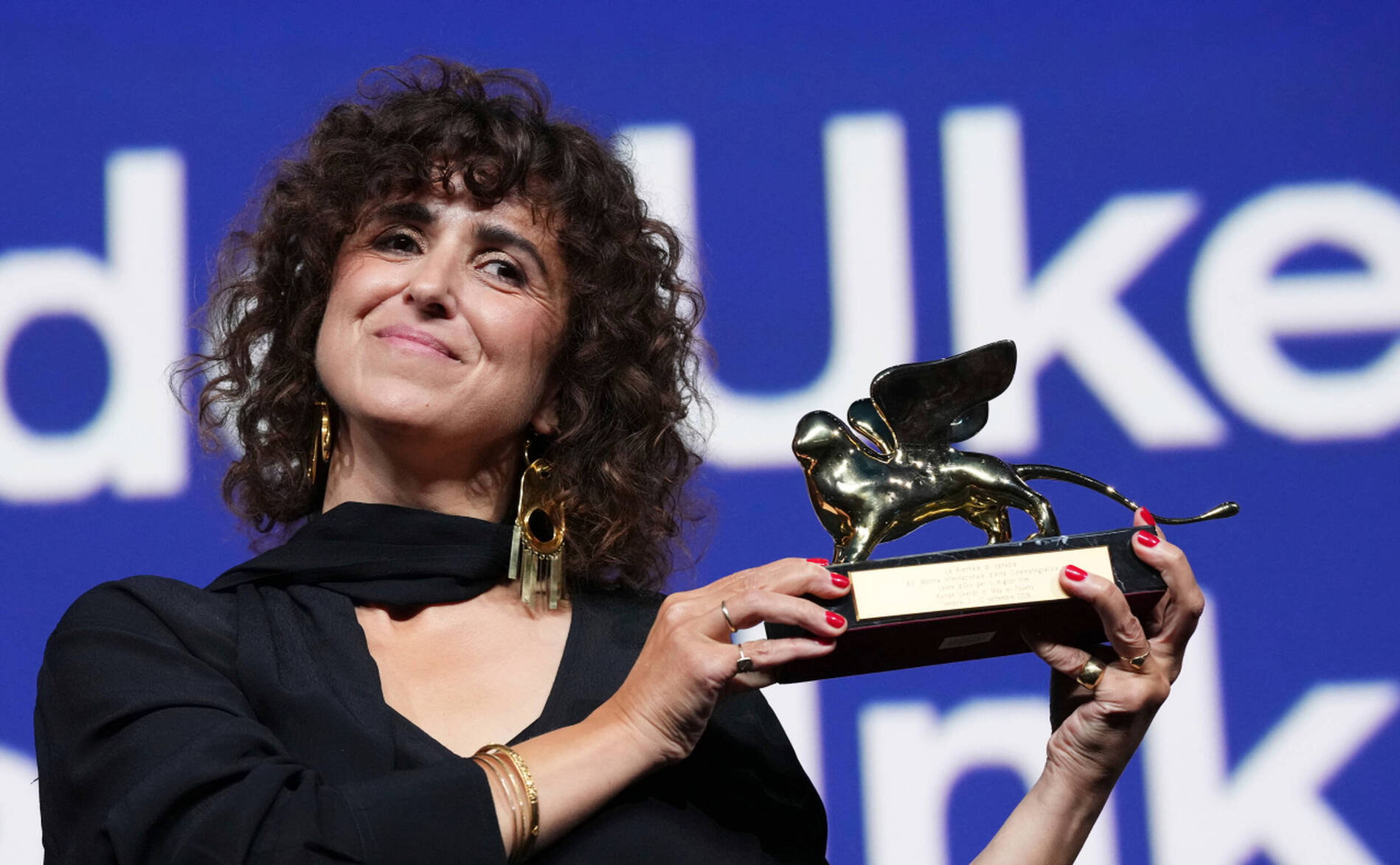 La Mostra de Venise récompense « Woman Unknown »