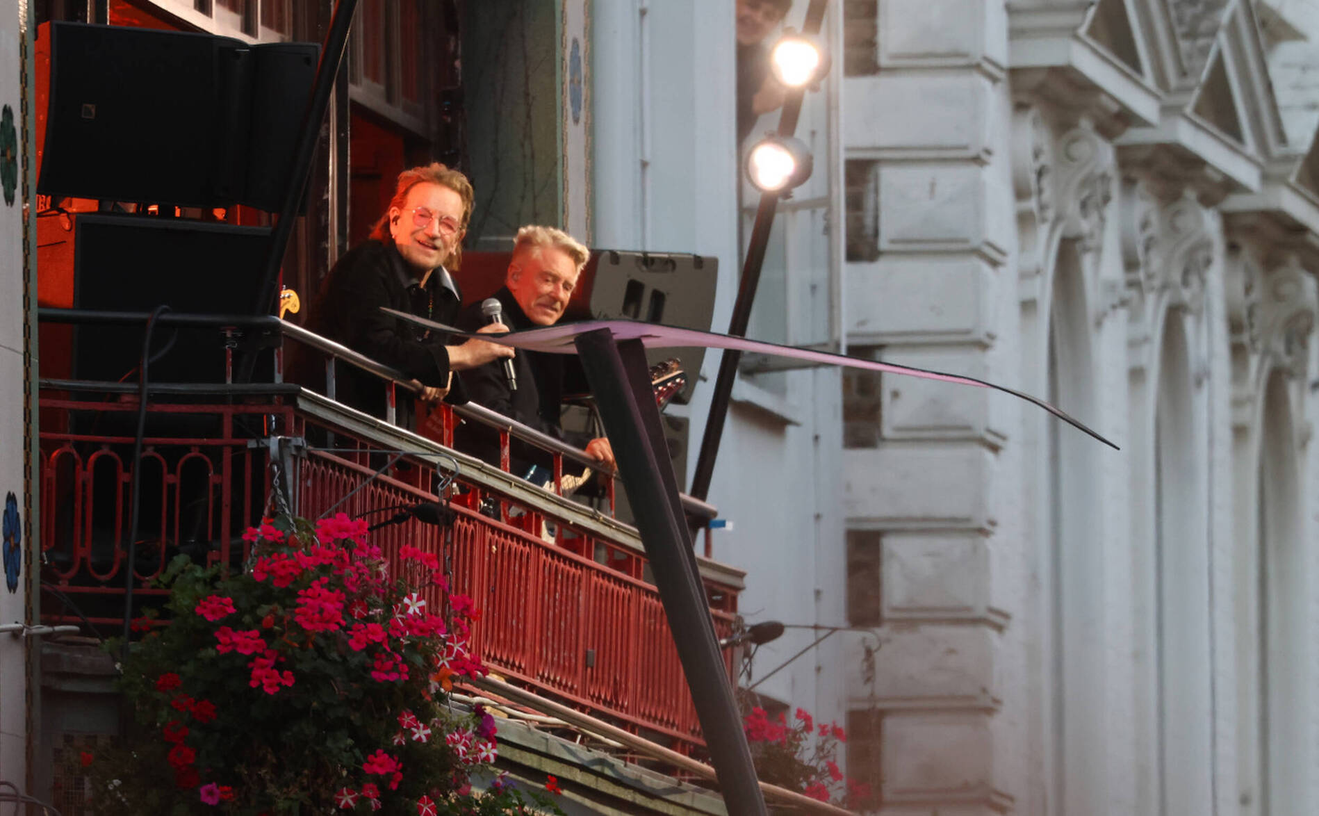 Le groupe U2 donne des concerts surprise à Dublin pour ses 50 ans