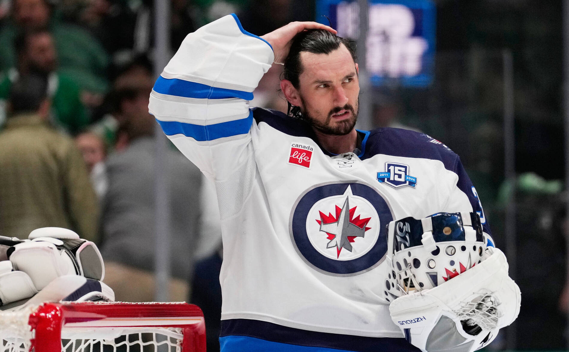 Les New Jersey Devils engagent le gardien vedette Connor Hellebuyck
