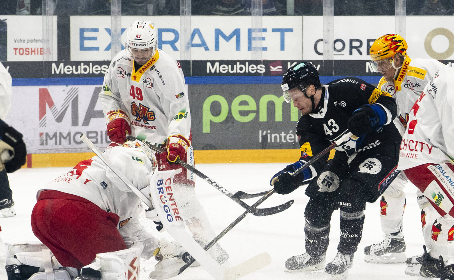 Fribourg bat Bienne pour le retour de Dubé