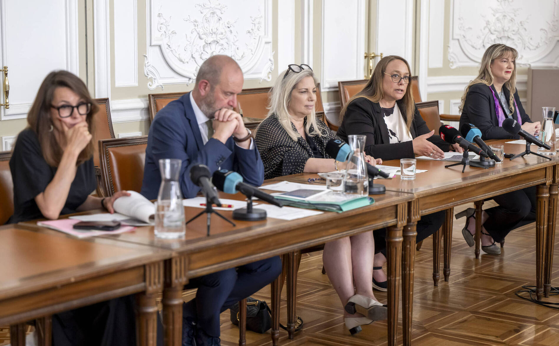 EN DIRECT – Le Conseil d'État présente ses décisions