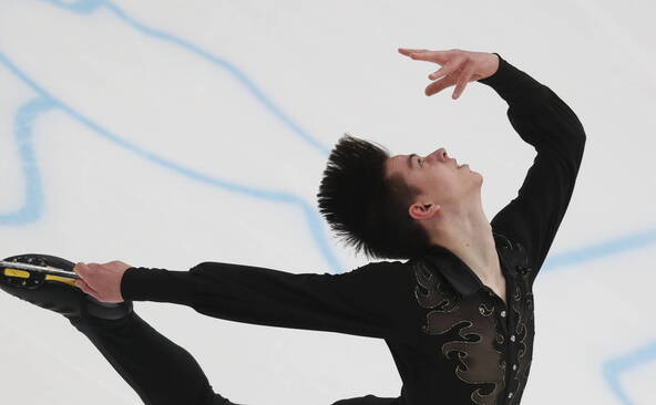 Deux patineurs russes et une bélarusse admis