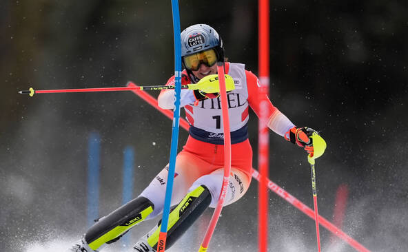 Holdener sur les talons de Shiffrin à Copper Mountain