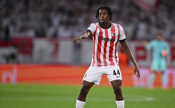 Johan Manzambi marque encore avec le SC Fribourg