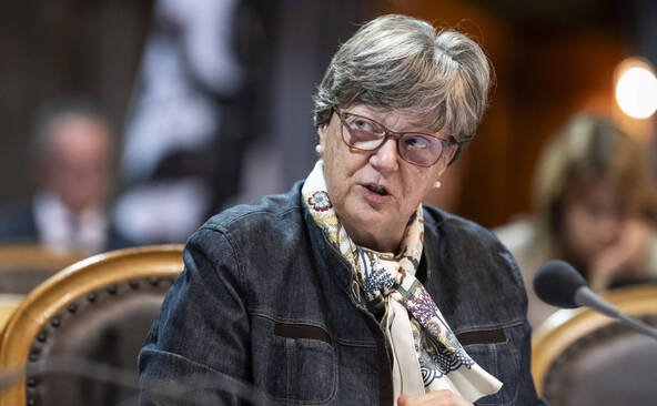 Le Parlement valide un soutien plus grand aux radios et TV locales