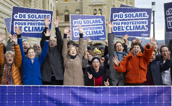 Les Vert-e-s déposent leur initiative solaire
