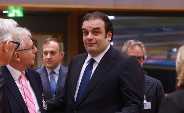 Le Grec Pierrakakis élu président de l'Eurogroupe