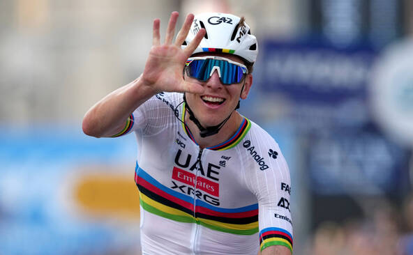 Tadej Pogacar au départ des Tours de Romandie et de Suisse