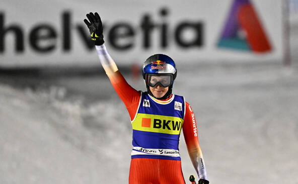 Fanny Smith prudente, Lenherr et Détraz forfaits à Arosa