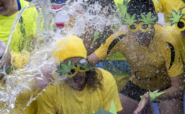 4'200 nageurs participent à une Coupe de Noël «olympique»