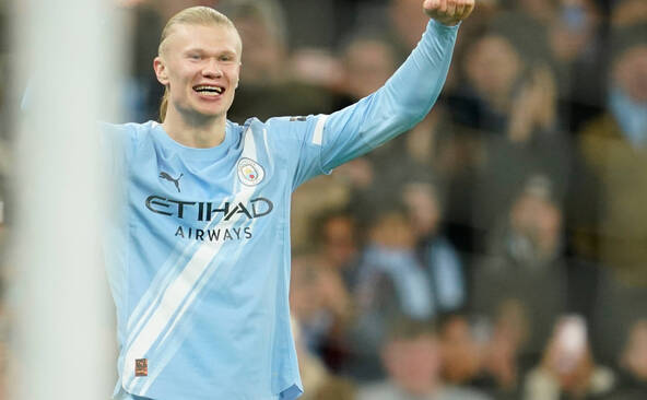 Premier League: Manchester City prend la tête