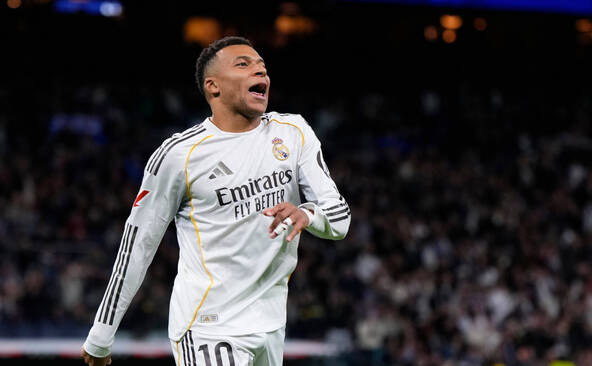 Mbappé égale les 59 buts de CR7 au Real sur une année civile