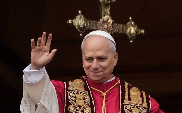 Le pape fustige les « blessures ouvertes » laissées par les guerres