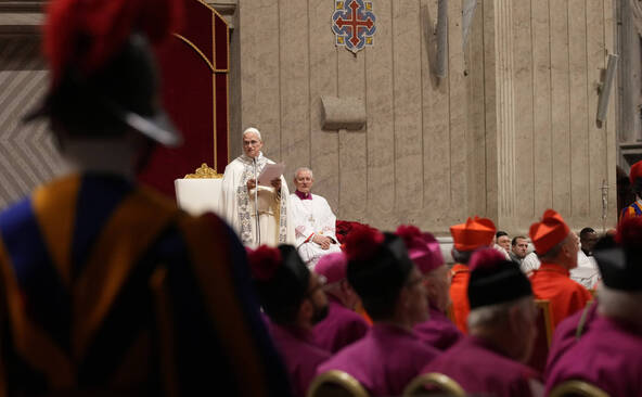 Vatican: Léon XIV convoque les cardinaux du monde entier