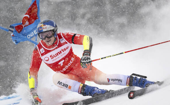 Odermatt gagne son 5e géant de suite à Adelboden