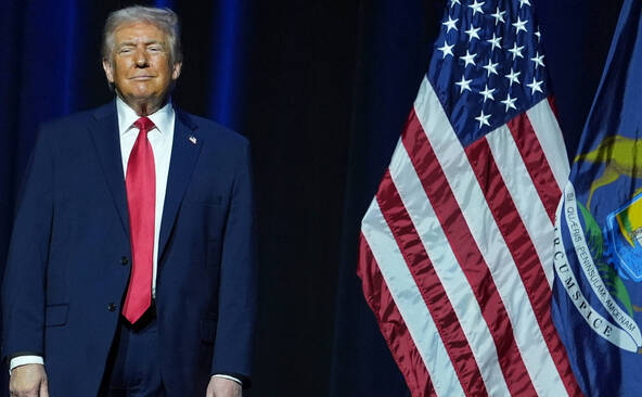 Trump, un « président le la paix » qui aime la force