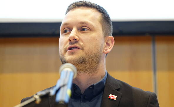 Le Groenland veut « continuer un dialogue pacifique »