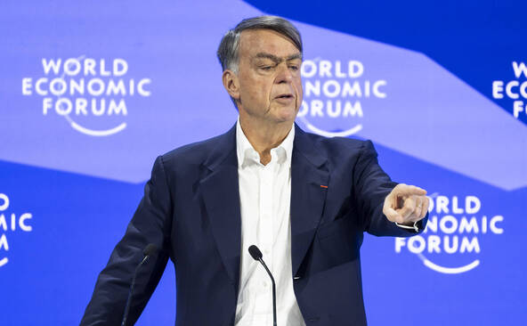 Le coprésident du WEF veut que Schwab soit présent en 2027
