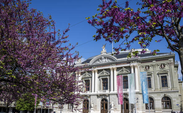 Le Grand Théâtre vend certains de ses costumes de scène