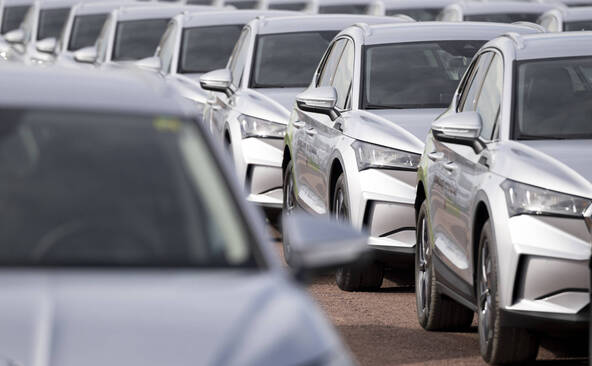 Les immatriculations de voitures neuves reculent en janvier