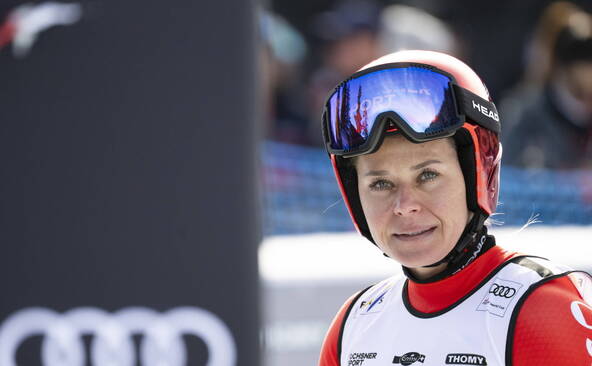 Suter, Blanc, Flury et Schmitt sur la descente féminine