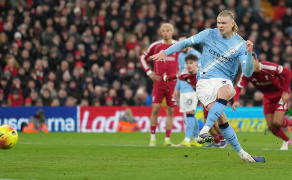 Premier League: Manchester City s'impose 2-1 à Liverpool
