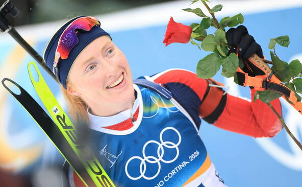 Maren Kirkeeide gagne le sprint devant deux Françaises