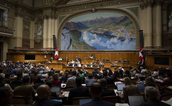 Oui en commission à la primauté des CCT étendues