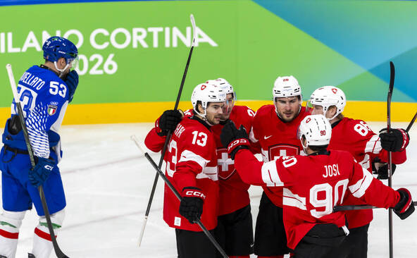 Sans paillettes, la Suisse se qualifie pour les quarts