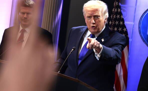 Cour suprême et droits de douane: Trump contre-attaque