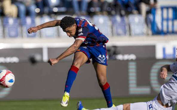 Giacomo Koloto terrasse le Lausanne-Sport