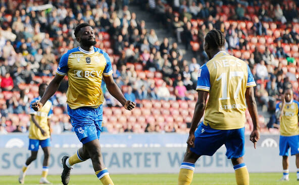 Le LS se met à l'abri en battant Grasshopper