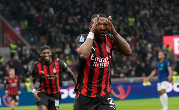 L'AC Milan bat l'Inter et relance la Serie A