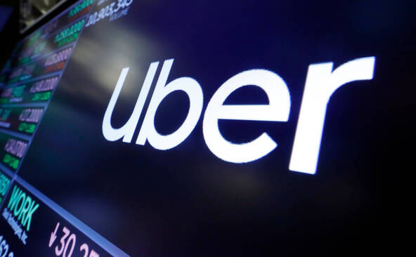 Uber compte acheter jusqu'à 50'000 robotaxis de Rivian