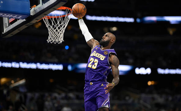 Nouveau record pour LeBron James, Durant dépasse Jordan