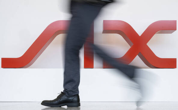 Trump rétropédale, la Bourse rebondit