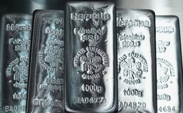 L'or et l'argent ont chuté avec la guerre au Moyen-Orient