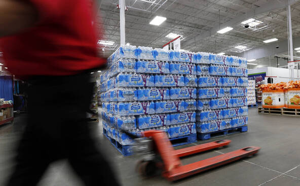 Les microplastiques au coeur des débats du procès Nestlé en France