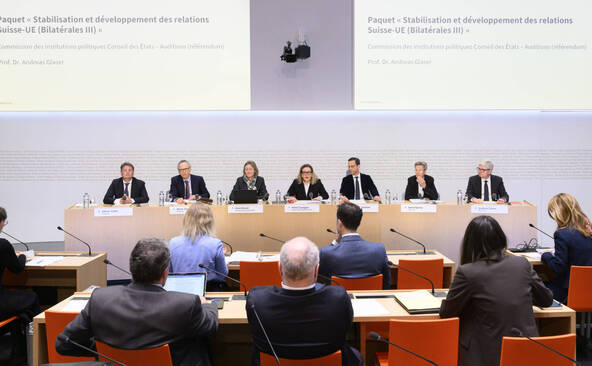 Paquet Suisse-UE: avis variés d'experts sur le référendum