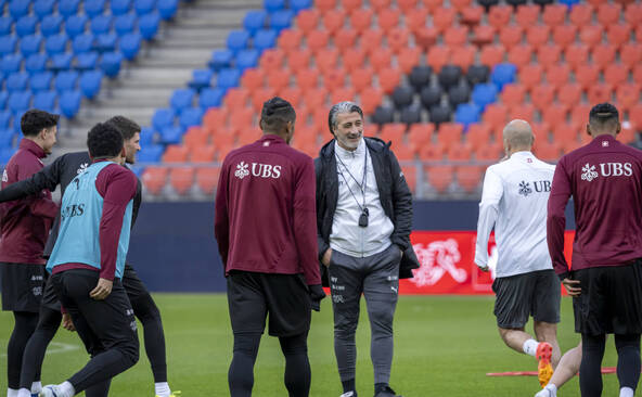 Murat Yakin aligne son onze type contre l'Allemagne