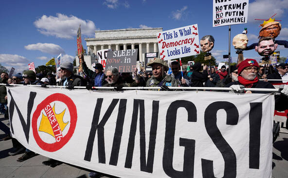 Troisième vague de manifestations contre Trump en moins d'un an aux USA
