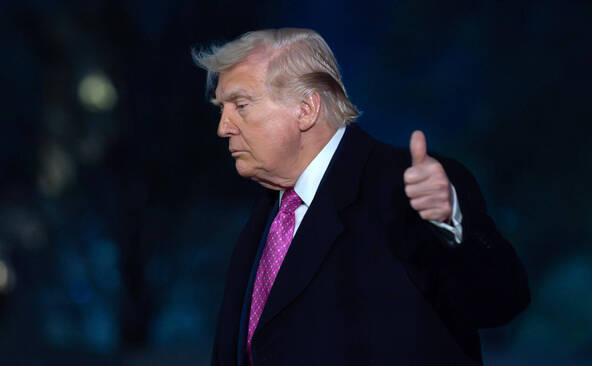 Trump dit entrevoir un accord avec les nouveaux dirigeants iraniens