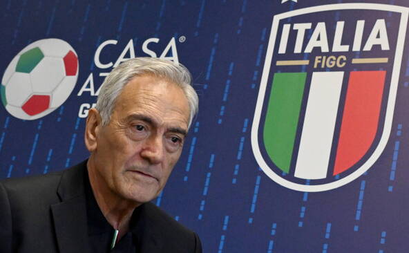 Le ministre des Sports demande la démission du président de la fédé