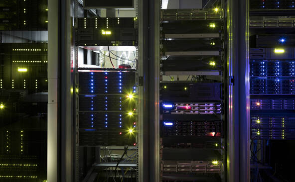 Voix clonées par IA: 25 doubleurs obtiennent le retrait de contenus