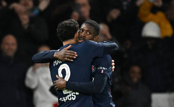 Avant Liverpool, le PSG bat Toulouse 3-1 et reste leader