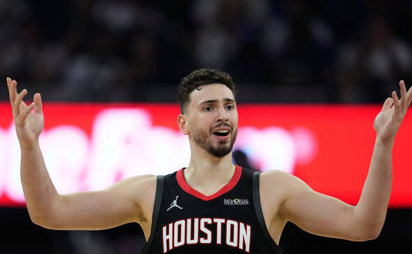 Six à la suite pour les Rockets